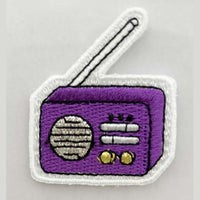 ヤングタウン刺繍ワッペン(ラジオ)※アイロンワッペン・ステッカー両用タイプ（パープル）