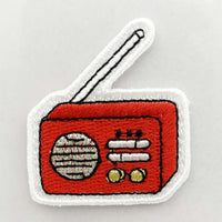 ヤングタウン刺繍ワッペン(ラジオ)※アイロンワッペン・ステッカー両用タイプ（レッド）